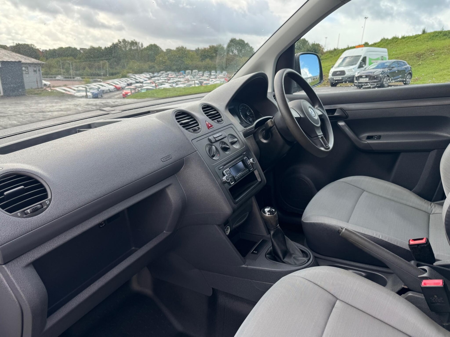 Used Volkswagen Caddy 2015 for sale - 76988856: Photo 9