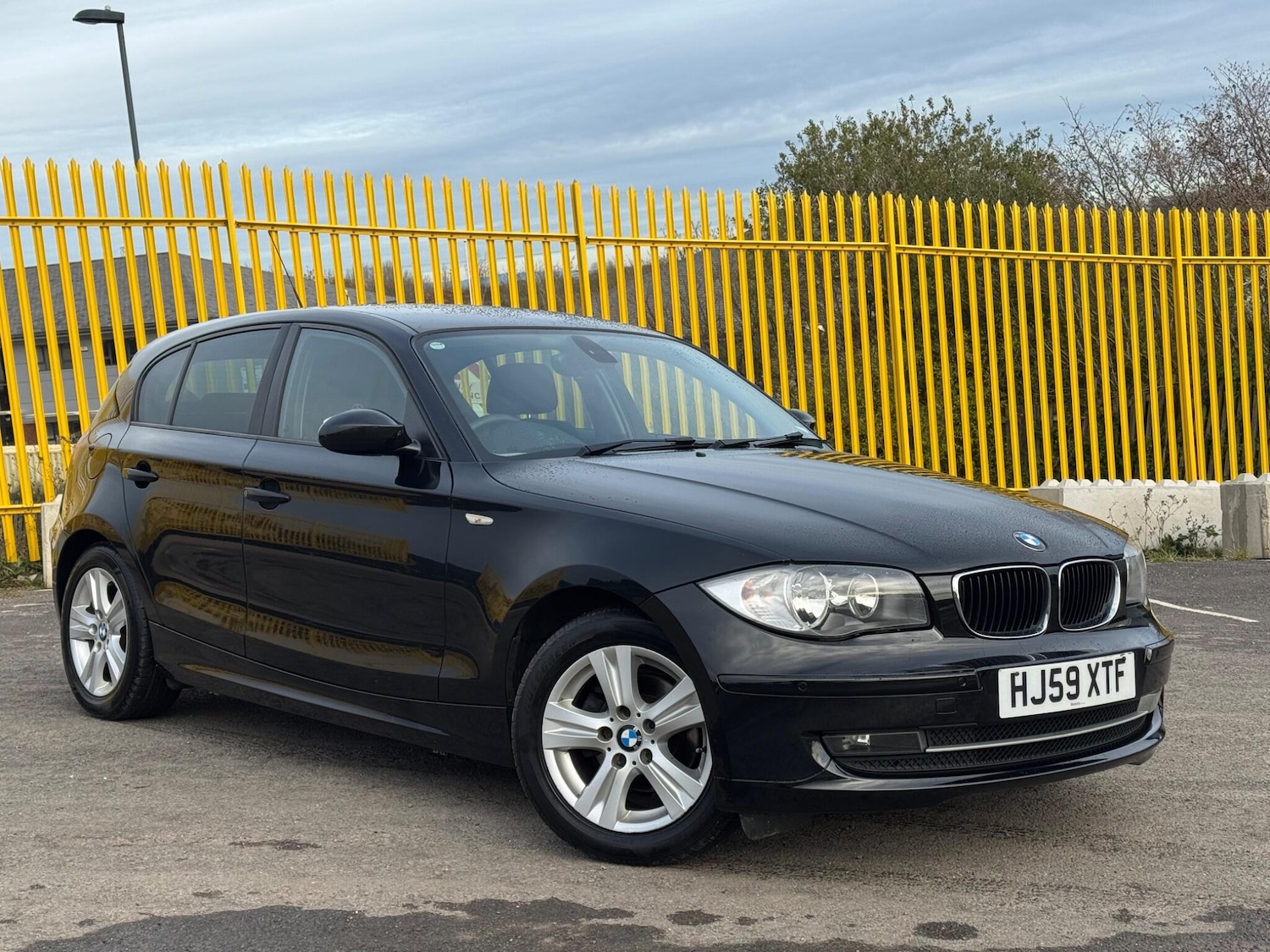 Used BMW 1 Series 2009 for sale - 76715533: Photo 1