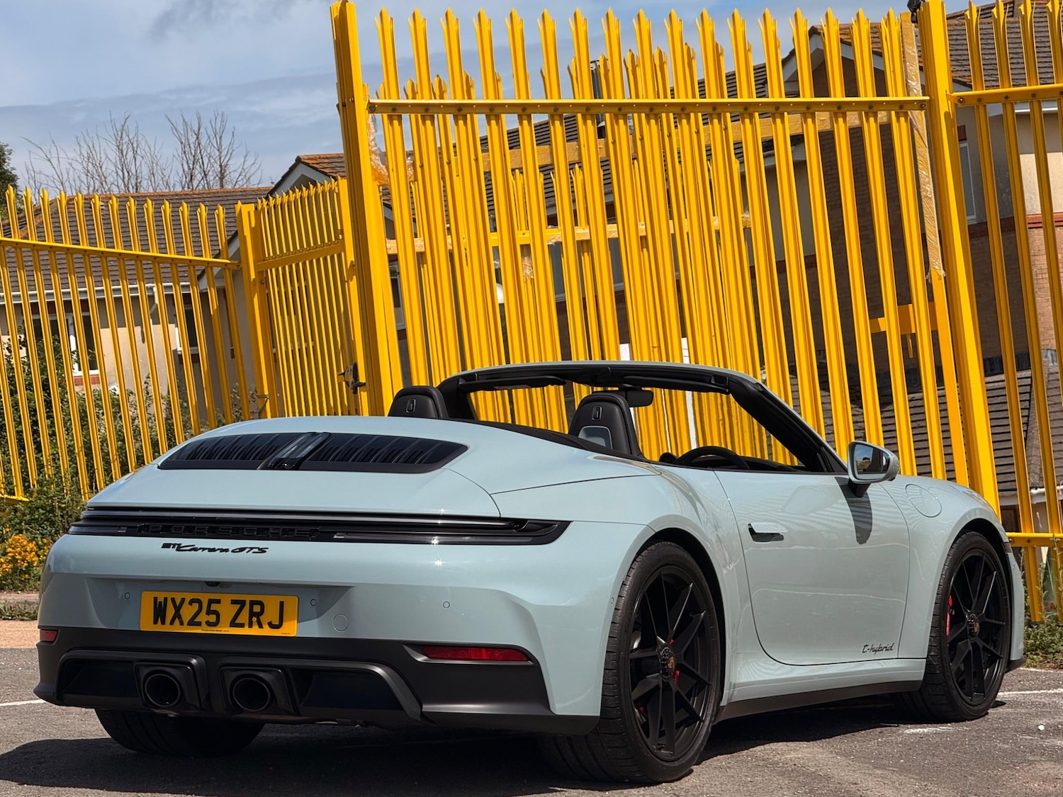 Used Porsche 911 2025 for sale - 76349013: Photo 1