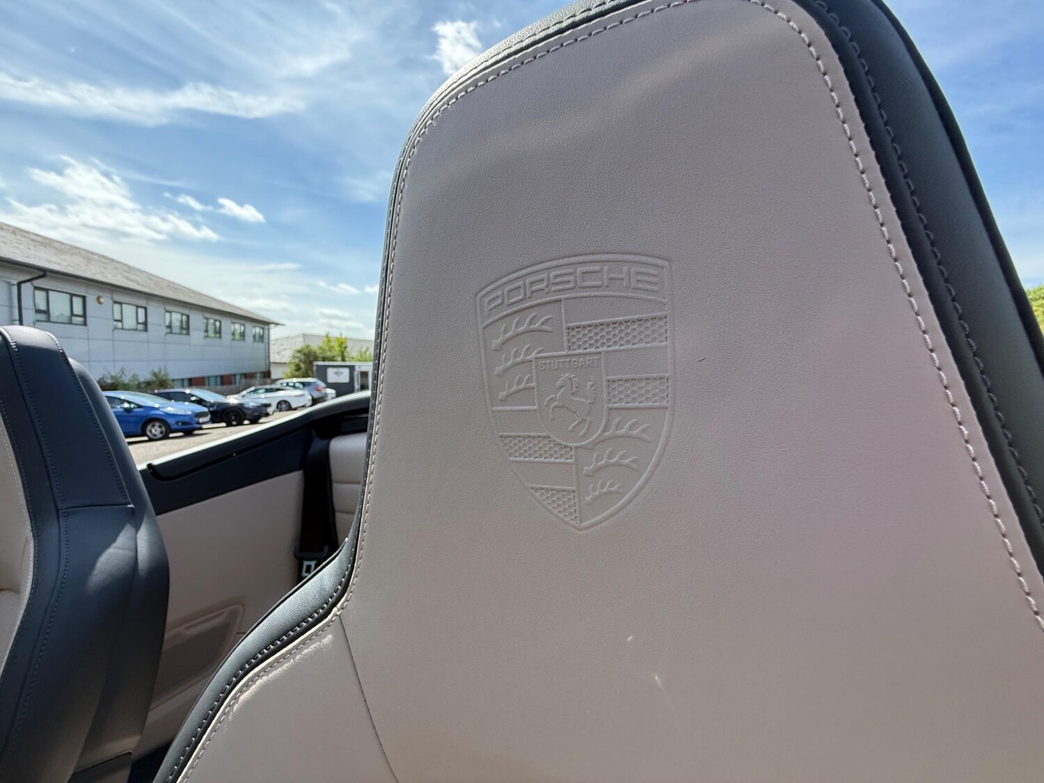 Used Porsche 911 2025 for sale - 76349013: Photo 23