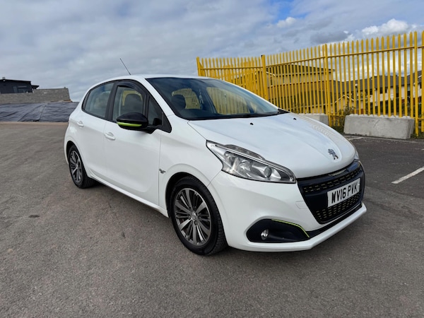 Used Peugeot 208 2016 for sale - 76024384: Photo 4