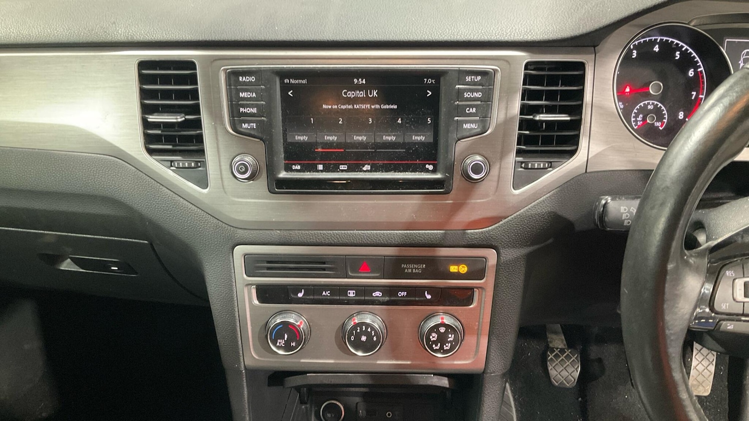 Used Volkswagen Golf SV 2015 for sale - 76865386: Photo 4