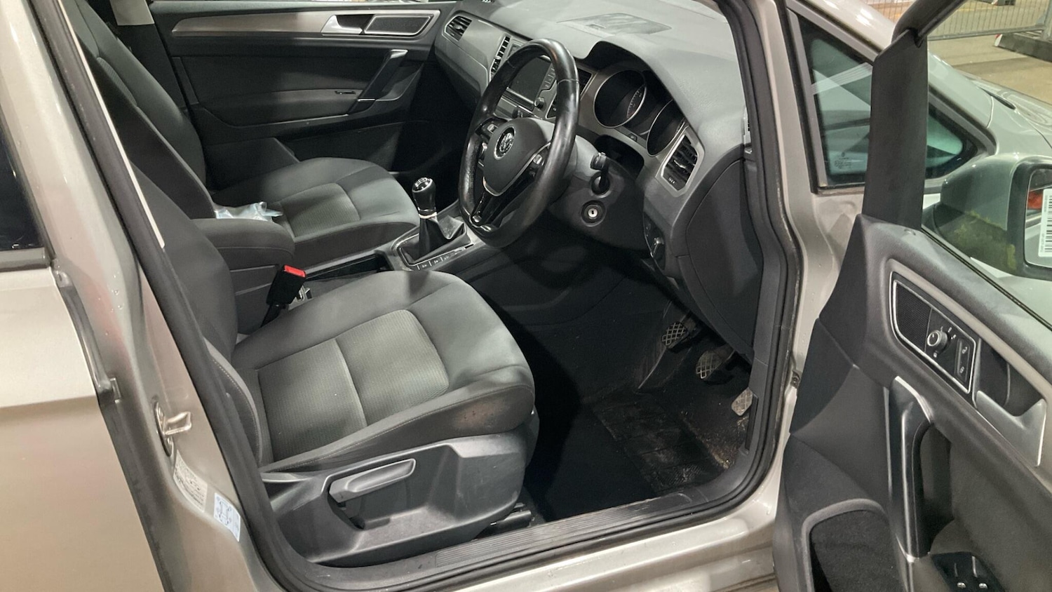 Used Volkswagen Golf SV 2015 for sale - 76865386: Photo 5