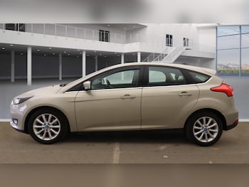Used Ford Focus 2015 for sale - 76765538: Photo