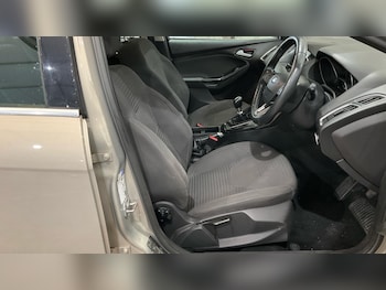 Used Ford Focus 2015 for sale - 76765538: Photo