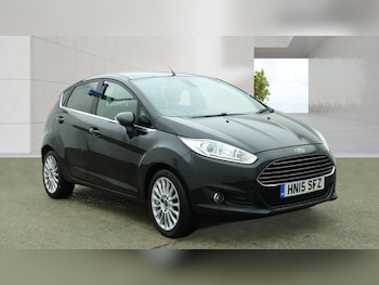 Used Ford Fiesta 2015 for sale - 78320356: Photo