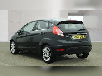 Used Ford Fiesta 2015 for sale - 78320356: Photo