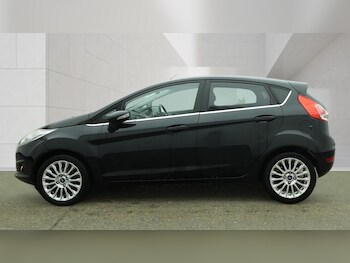 Used Ford Fiesta 2015 for sale - 78320356: Photo