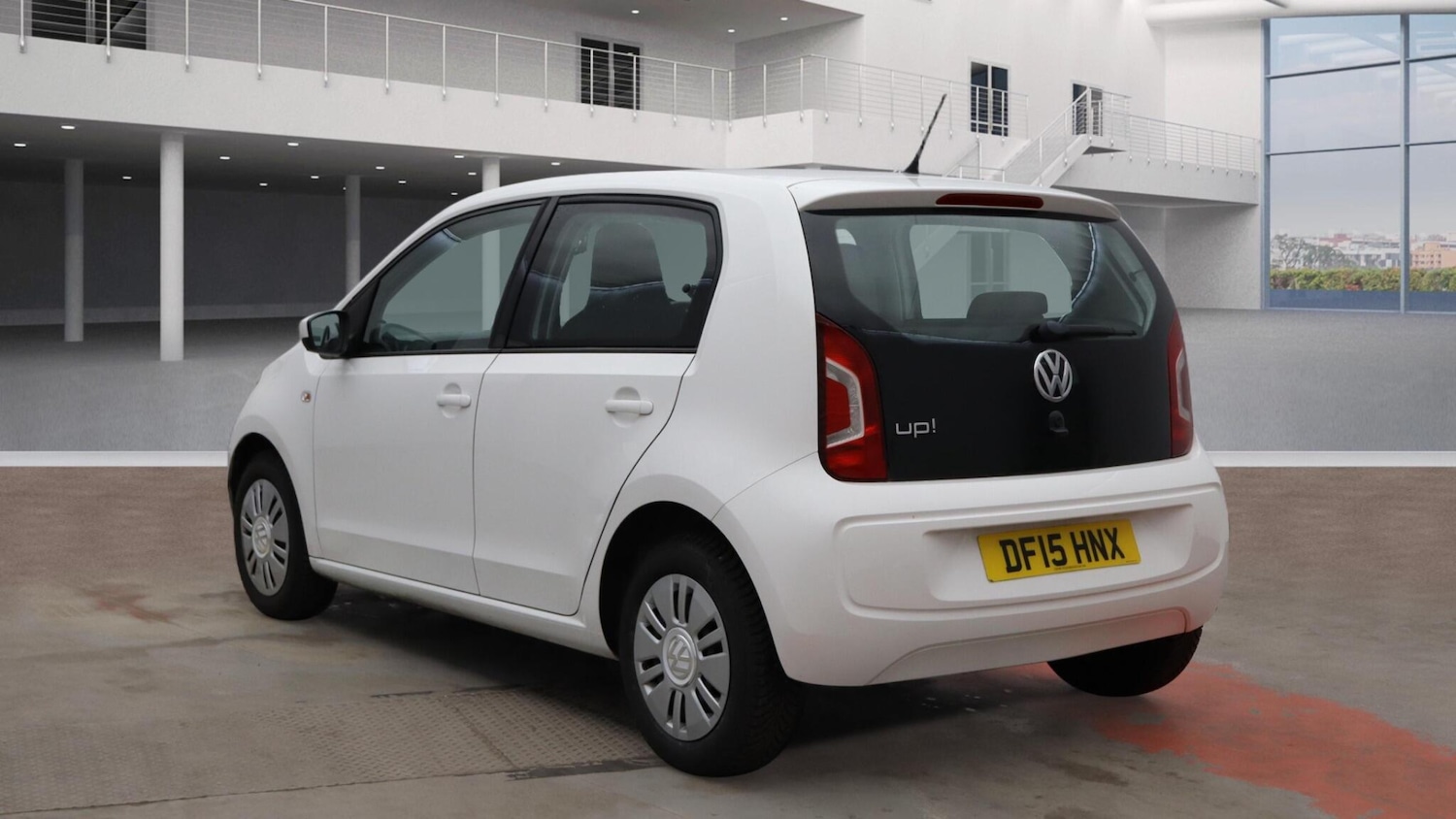 Used Volkswagen up! 2015 for sale - 77992983: Photo 2