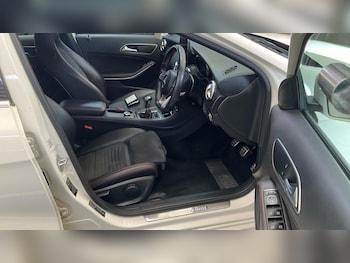 Used Mercedes-Benz A-Class 2017 for sale - 76167156: Photo 4