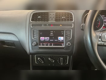 Used Volkswagen Polo 2016 for sale - 77120135: Photo