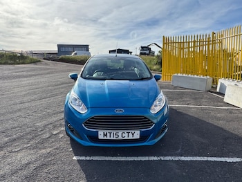 Used Ford Fiesta 2015 for sale - 74712710: Photo