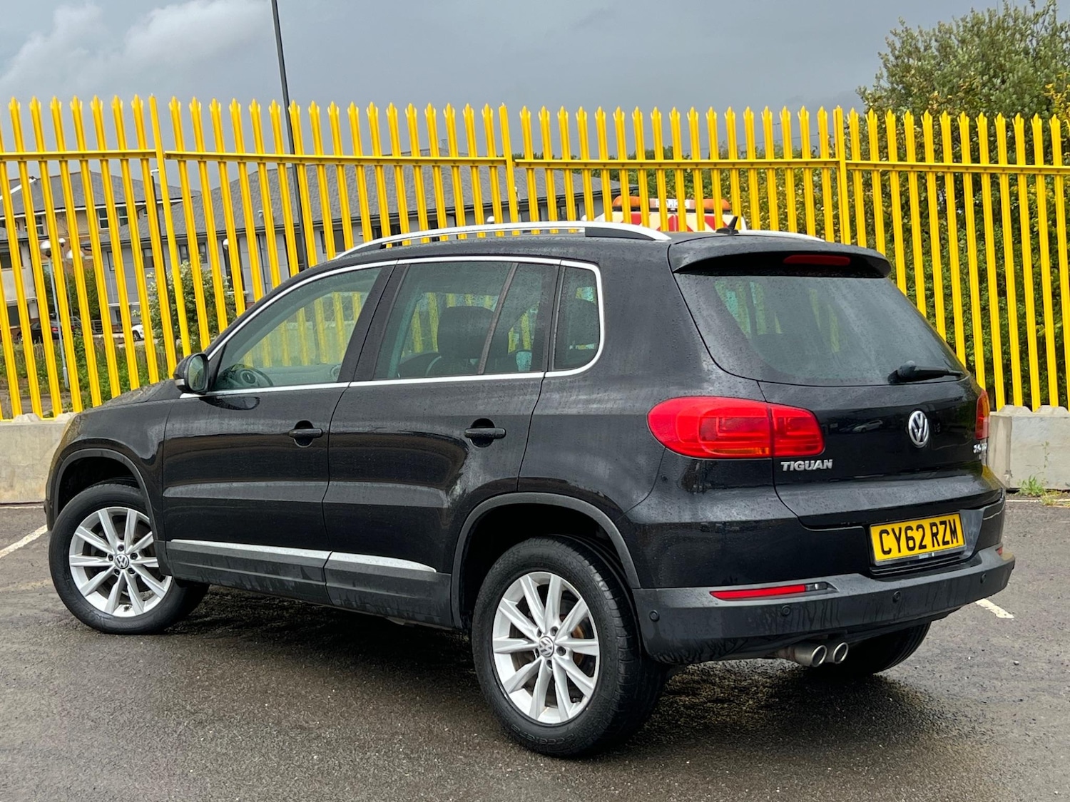 Used Volkswagen Tiguan 2012 for sale - 77229609: Photo 2