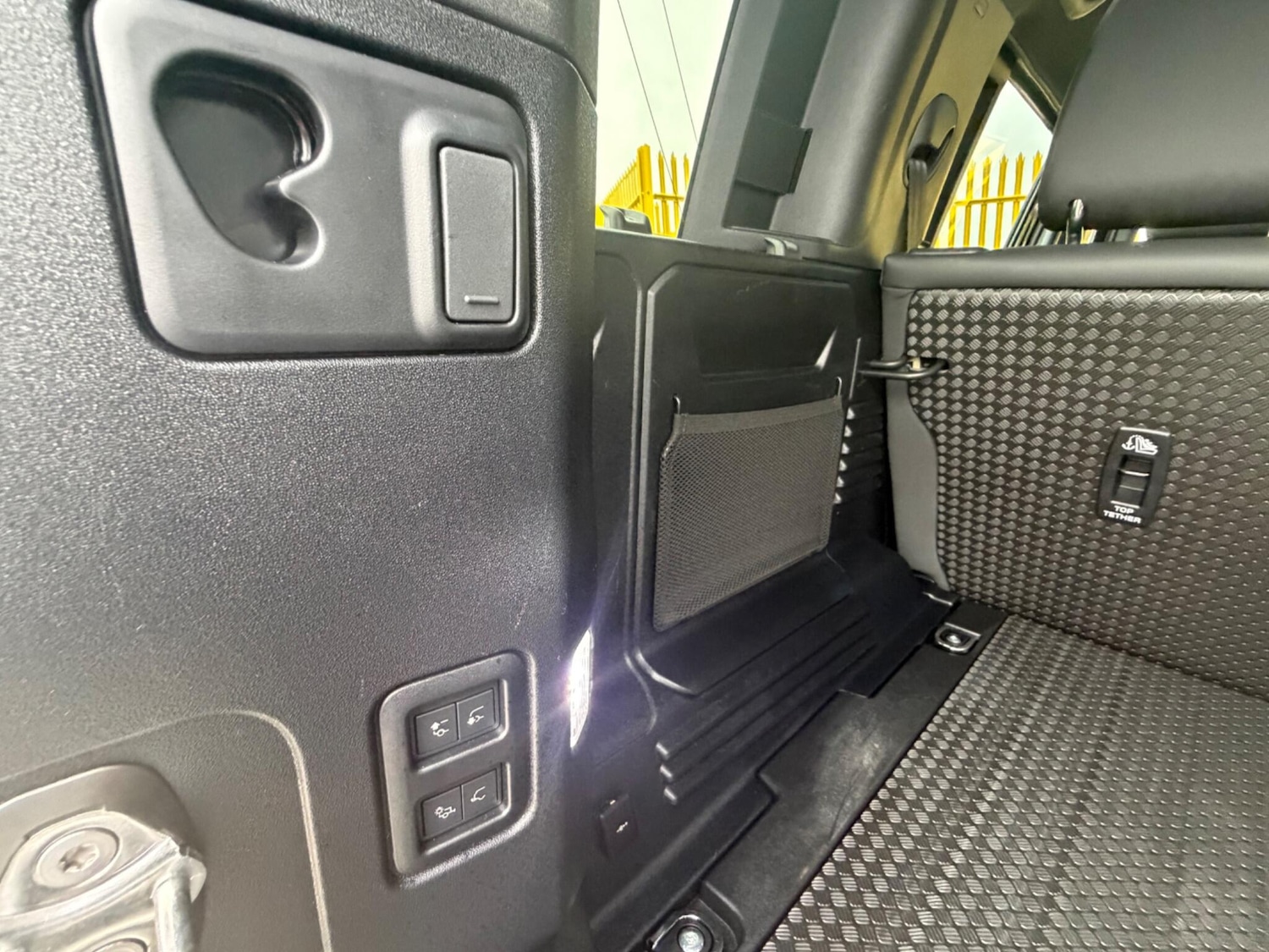 Used Land Rover Defender 2025 for sale - 77586546: Photo 12