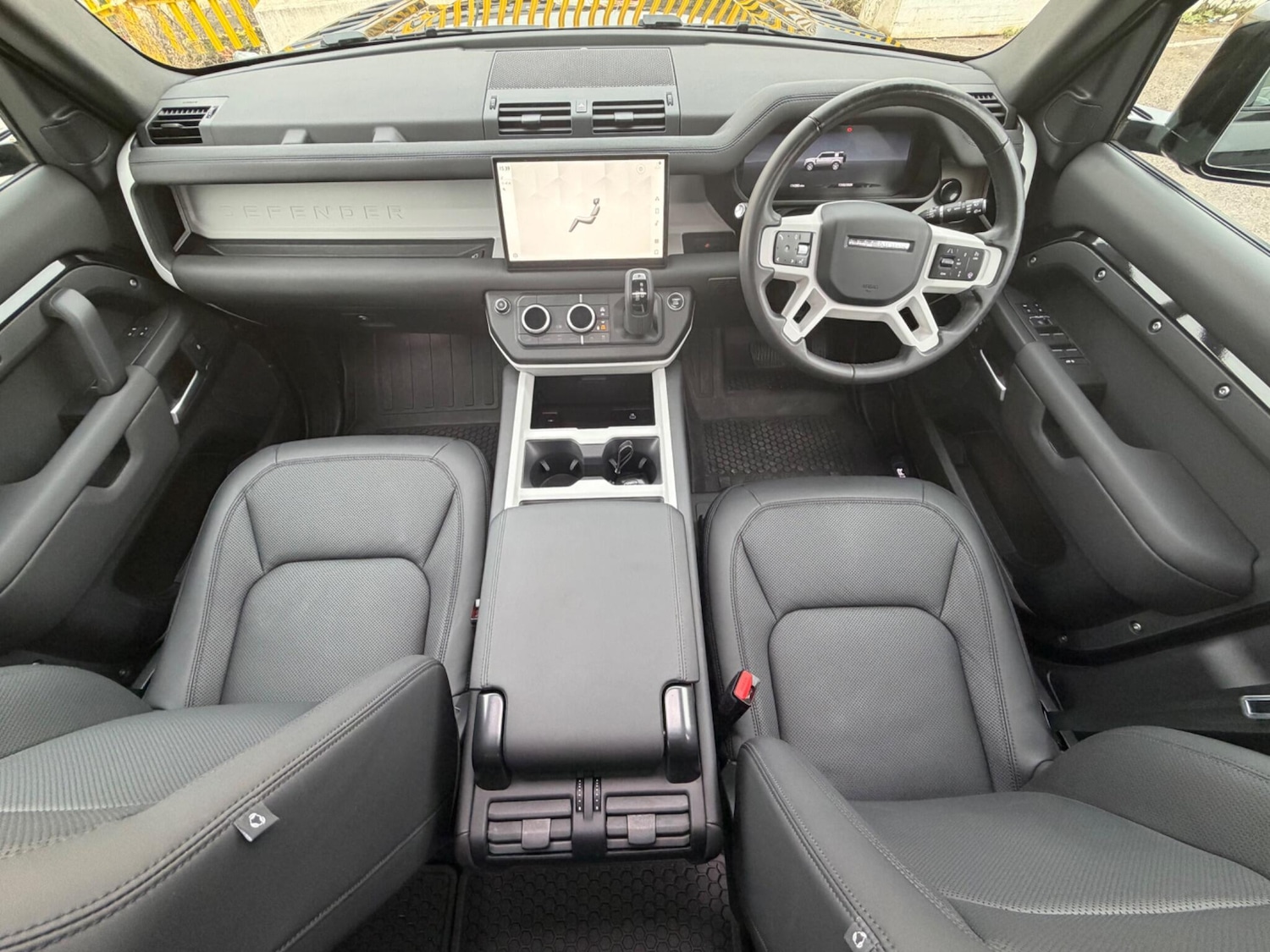 Used Land Rover Defender 2025 for sale - 77586546: Photo 29