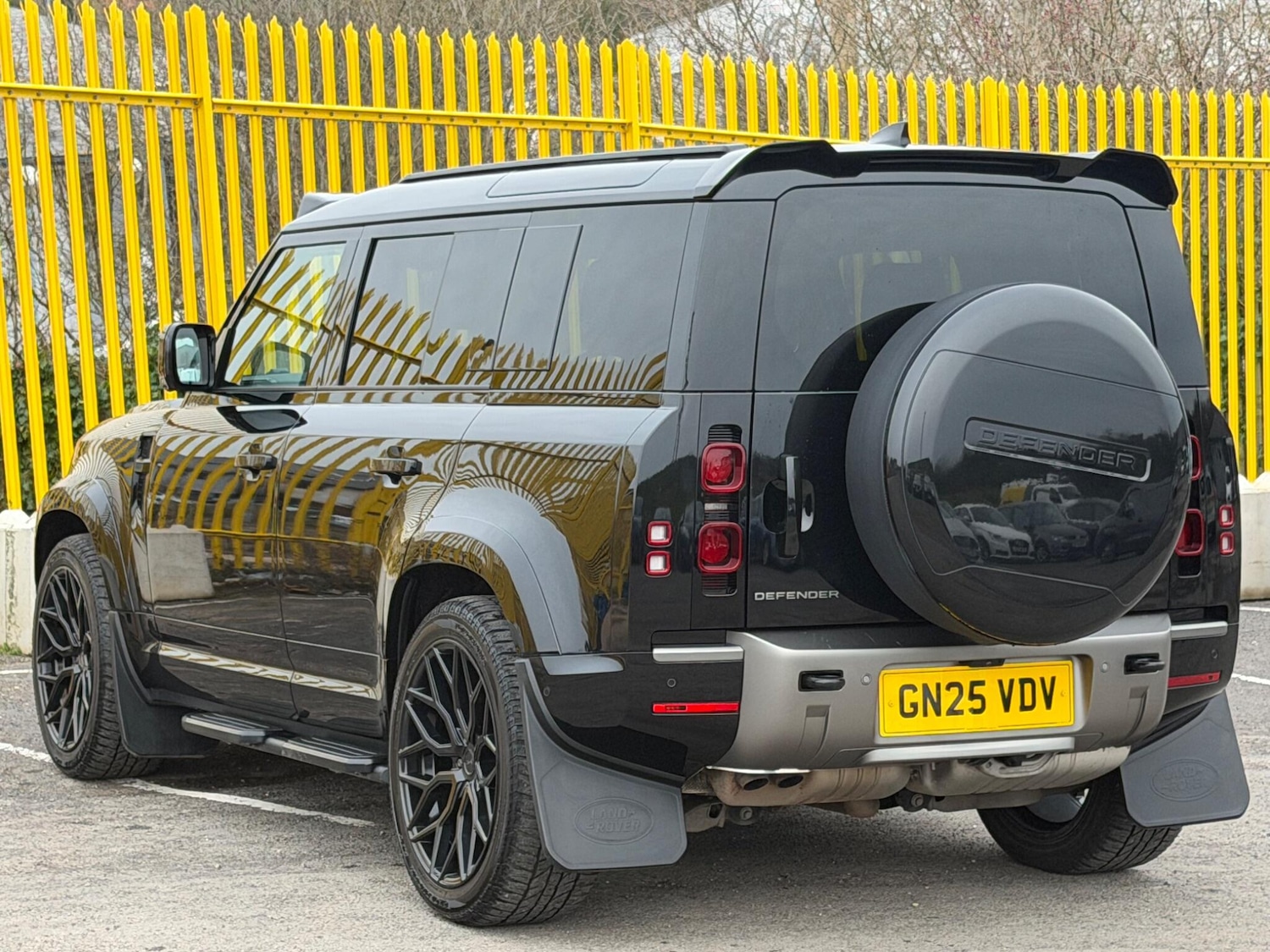 Used Land Rover Defender 2025 for sale - 77586546: Photo 6