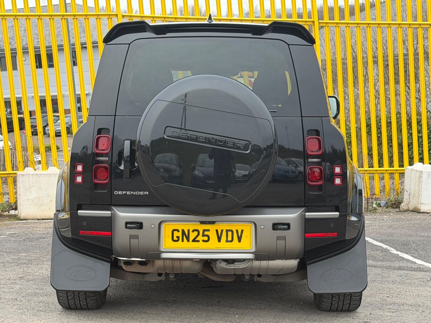 Used Land Rover Defender 2025 for sale - 77586546: Photo 7