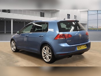Used Volkswagen Golf 2014 for sale - 77060319: Photo