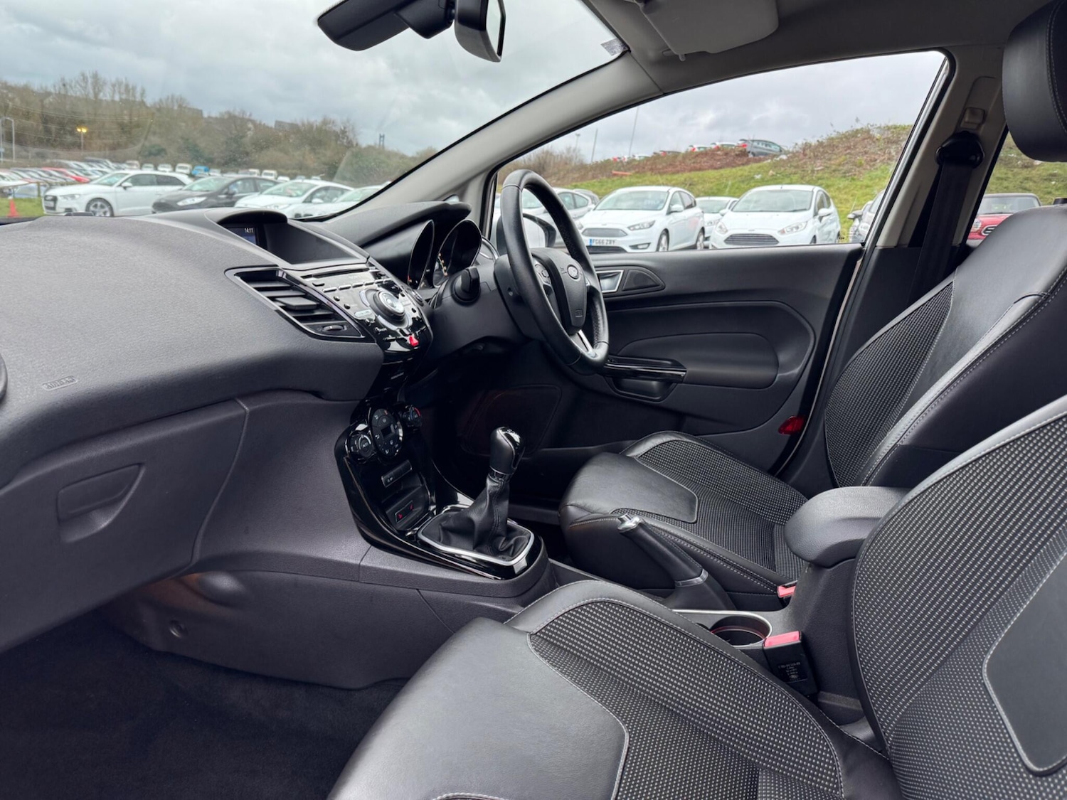 Used Ford Fiesta 2014 for sale - 76991681: Photo 13