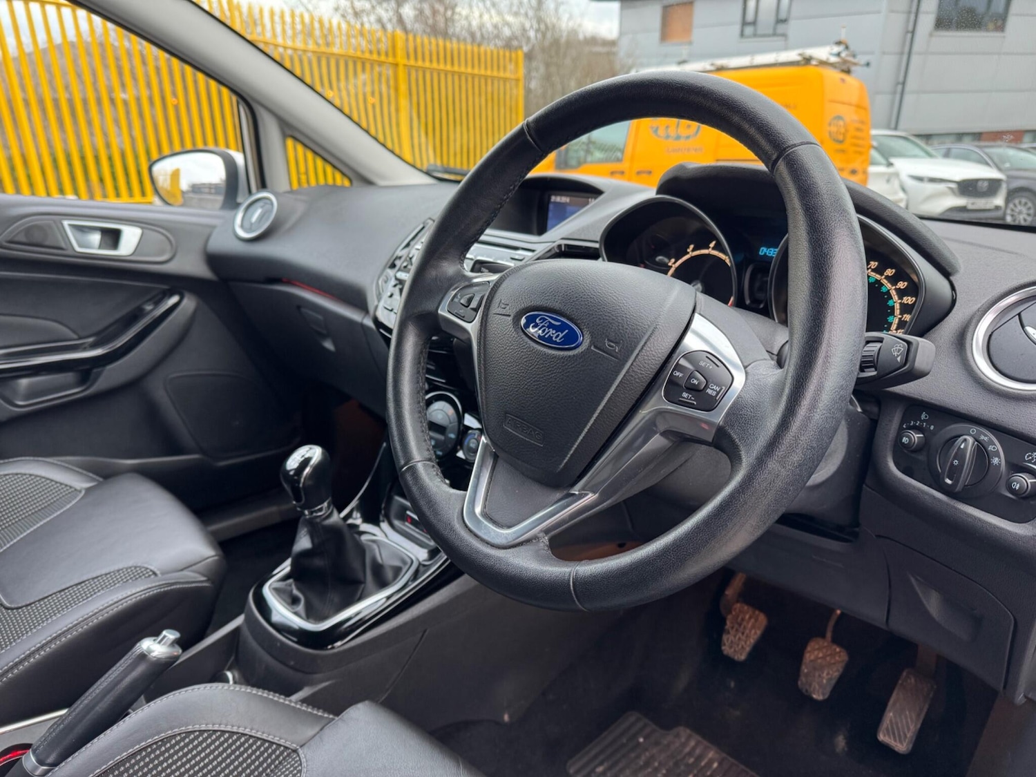 Used Ford Fiesta 2014 for sale - 76991681: Photo 8