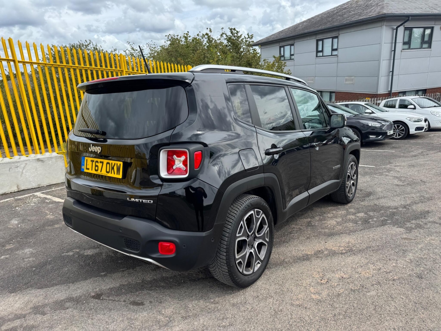 Used Jeep Renegade 2017 for sale - 76327359: Photo 21