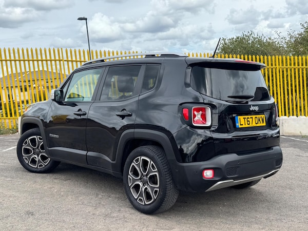 Used Jeep Renegade 2017 for sale - 76327359: Photo 2