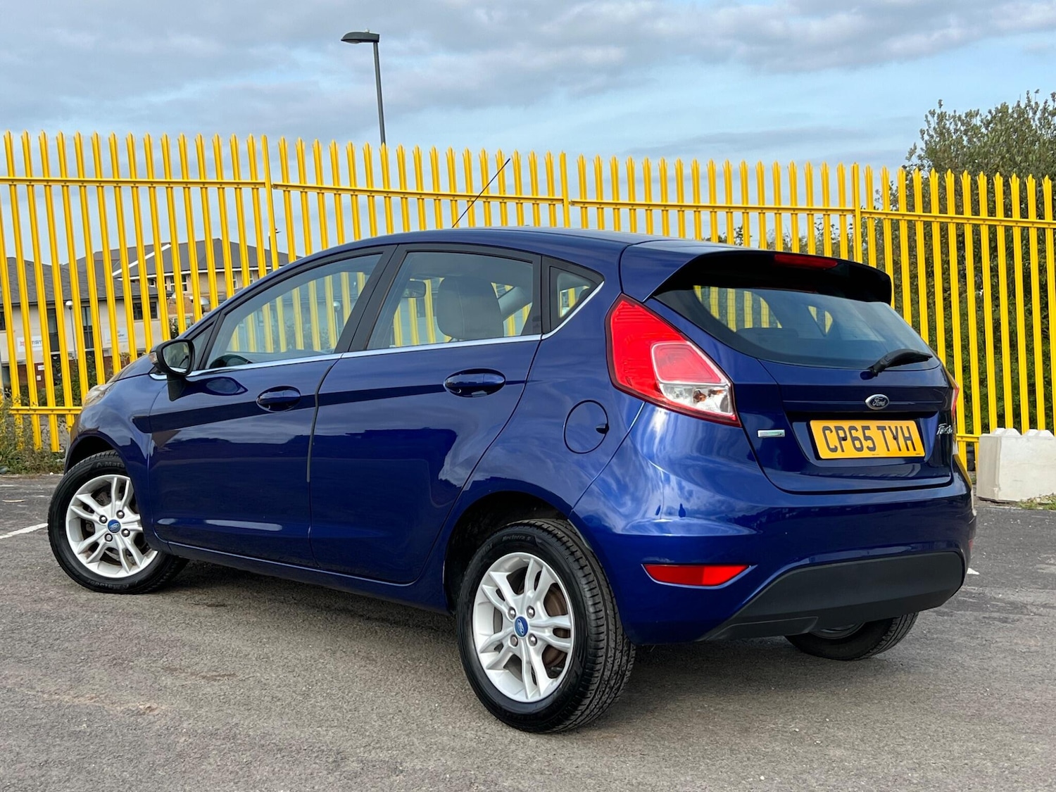 Used Ford Fiesta 2016 for sale - 75883587: Photo 2