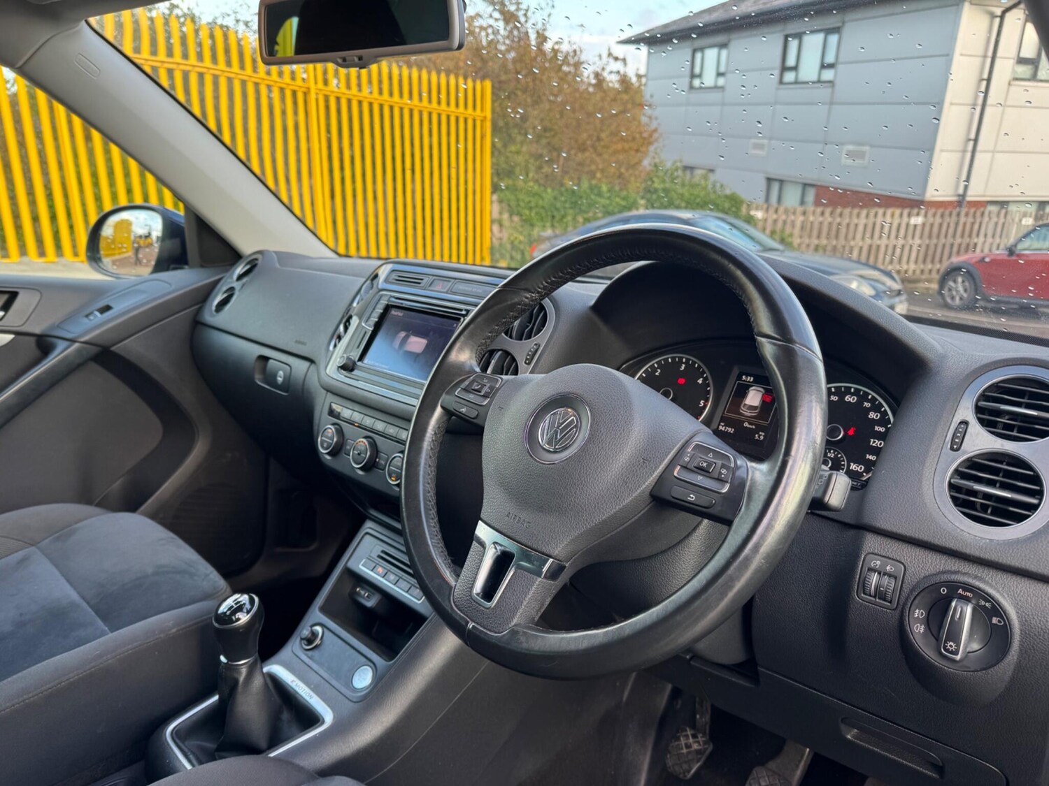Used Volkswagen Tiguan 2016 for sale - 76200503: Photo 11