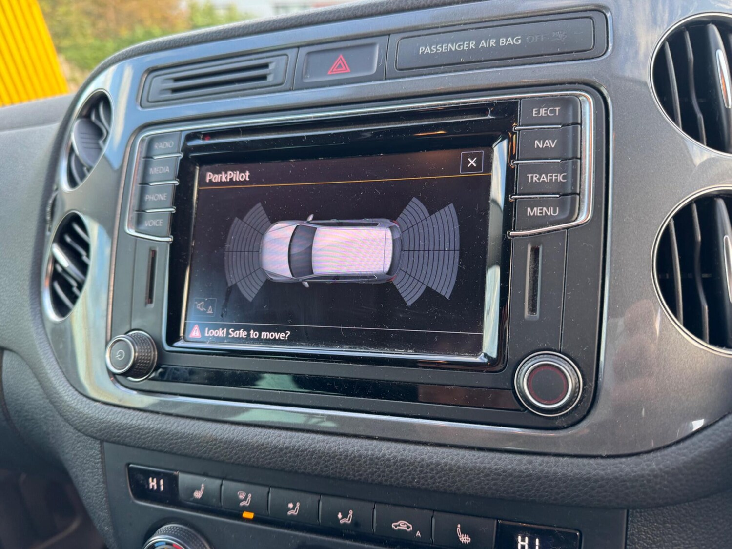 Used Volkswagen Tiguan 2016 for sale - 76200503: Photo 14