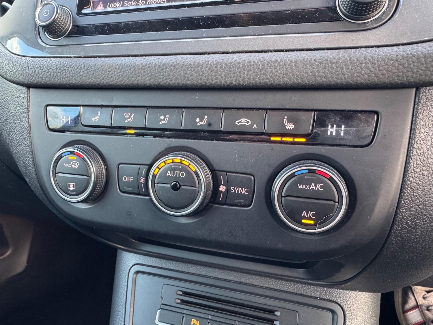 Used Volkswagen Tiguan 2016 for sale - 76200503: Photo 15