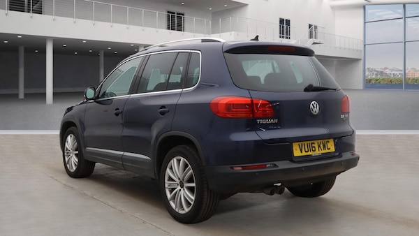 Used Volkswagen Tiguan 2016 for sale - 76200503: Photo 2