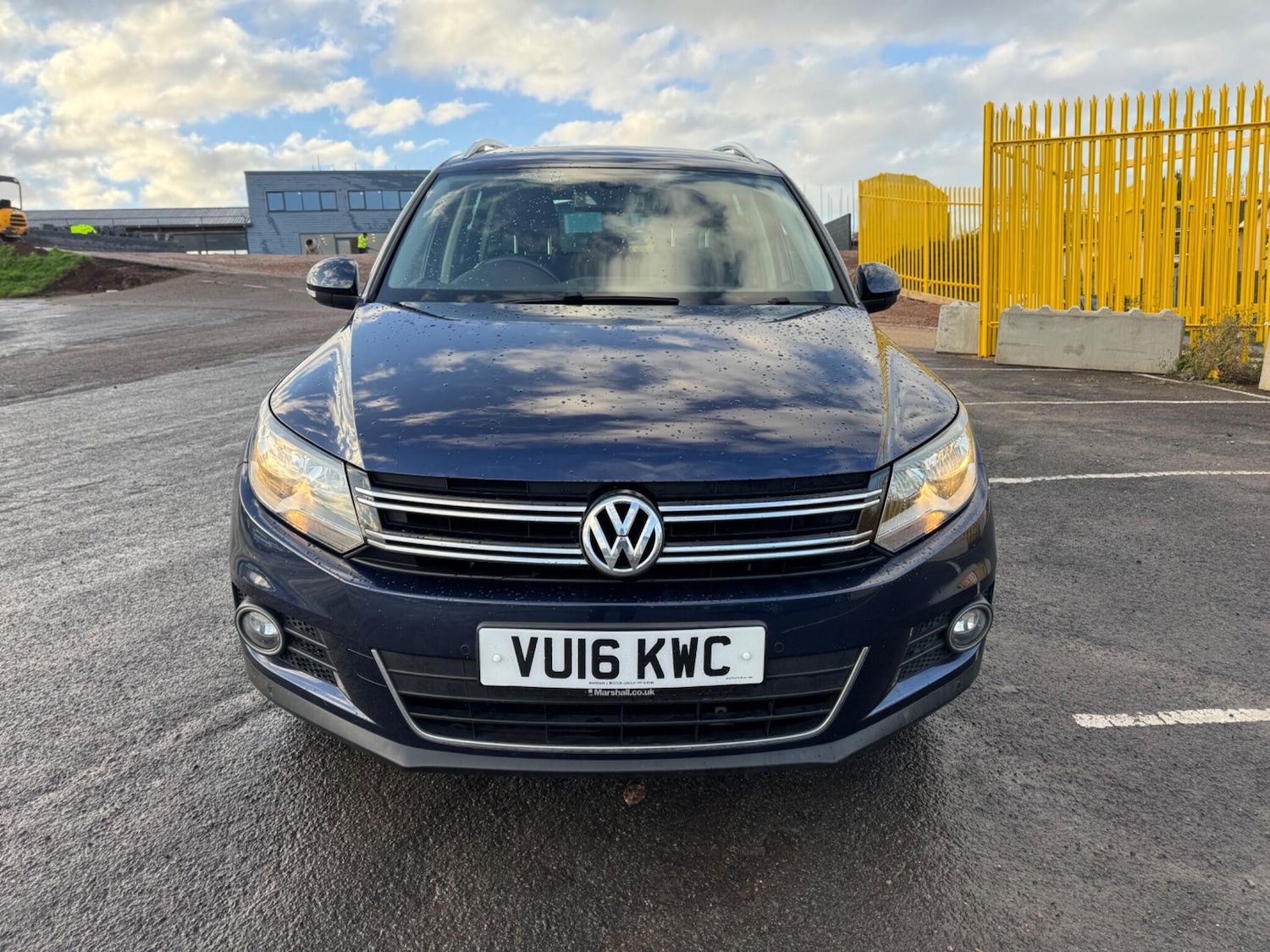 Used Volkswagen Tiguan 2016 for sale - 76200503: Photo 3