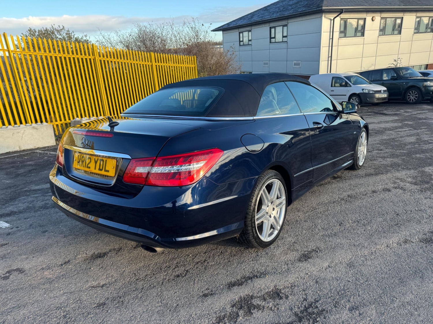 Used Mercedes-Benz E Class 2012 for sale - 76666850: Photo 6