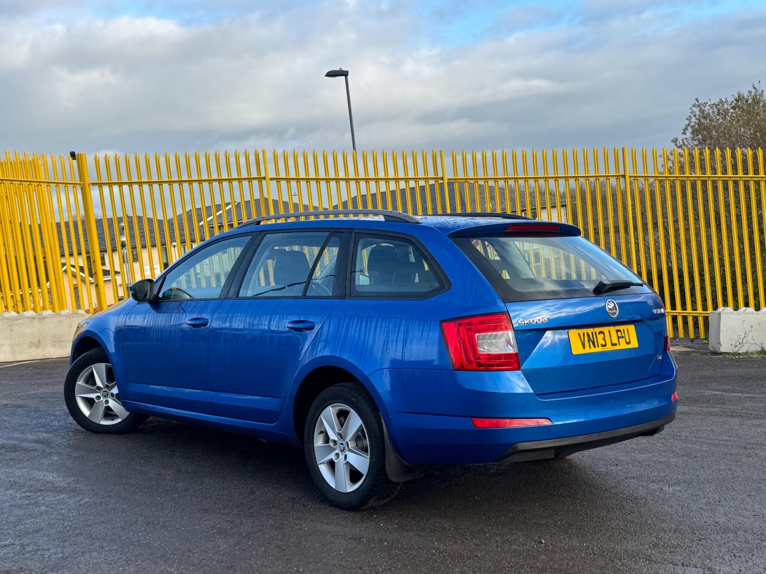 Used Skoda Octavia 2013 for sale - 76752842: Photo 2