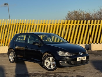 Used Volkswagen Golf 2015 for sale - 77060449: Photo