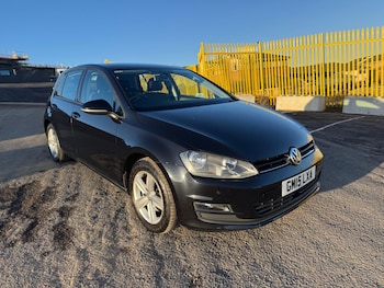 Used Volkswagen Golf 2015 for sale - 77060449: Photo