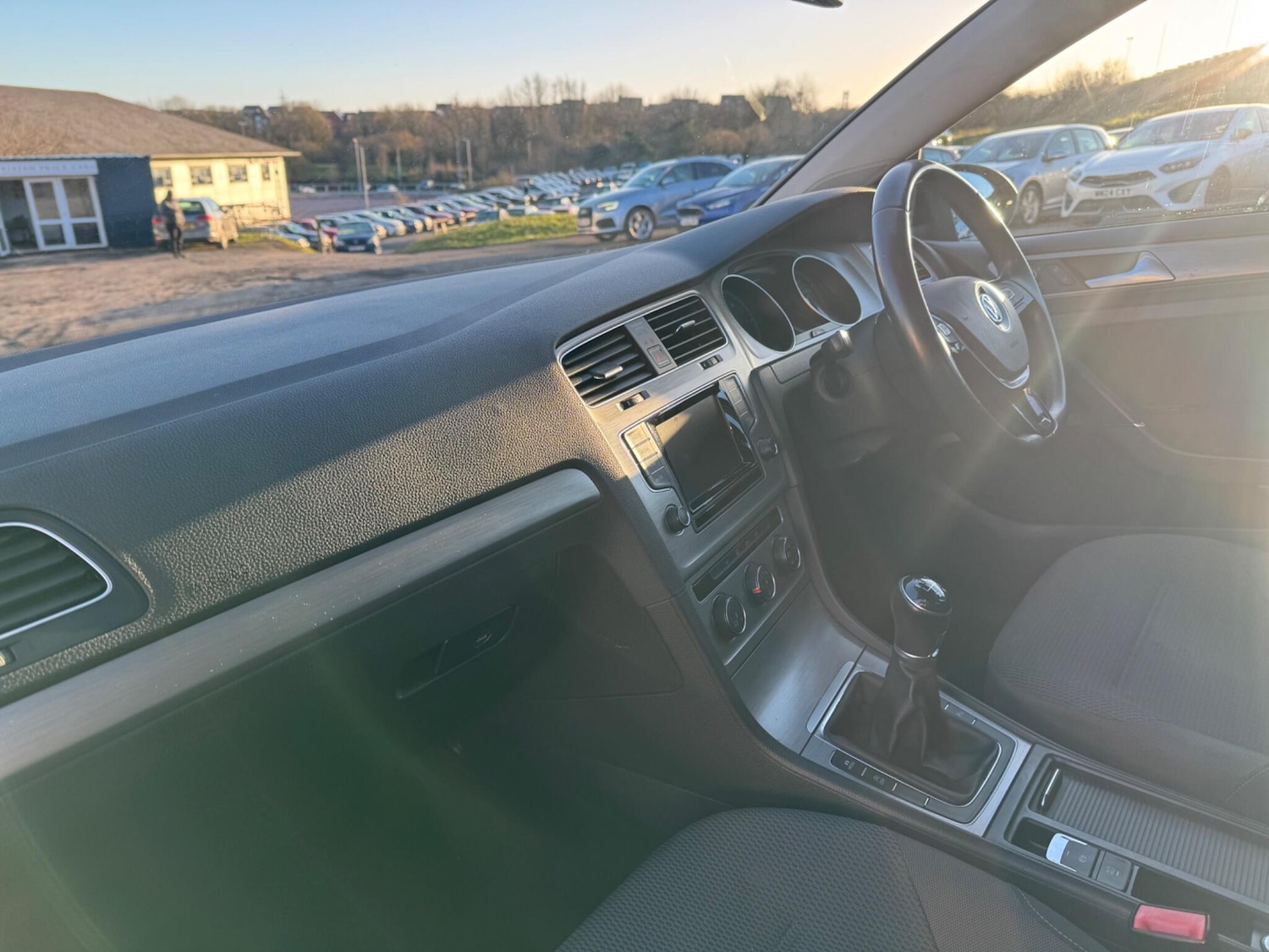 Used Volkswagen Golf 2015 for sale - 77060449: Photo 9