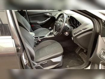 Used Ford Focus 2016 for sale - 75552538: Photo