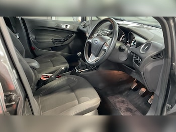 Used Ford Fiesta 2016 for sale - 77166780: Photo