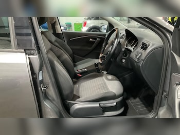 Used Volkswagen Polo 2017 for sale - 77166684: Photo