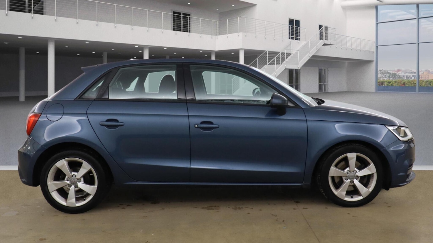Used Audi A1 2016 for sale - 76839478: Photo 3