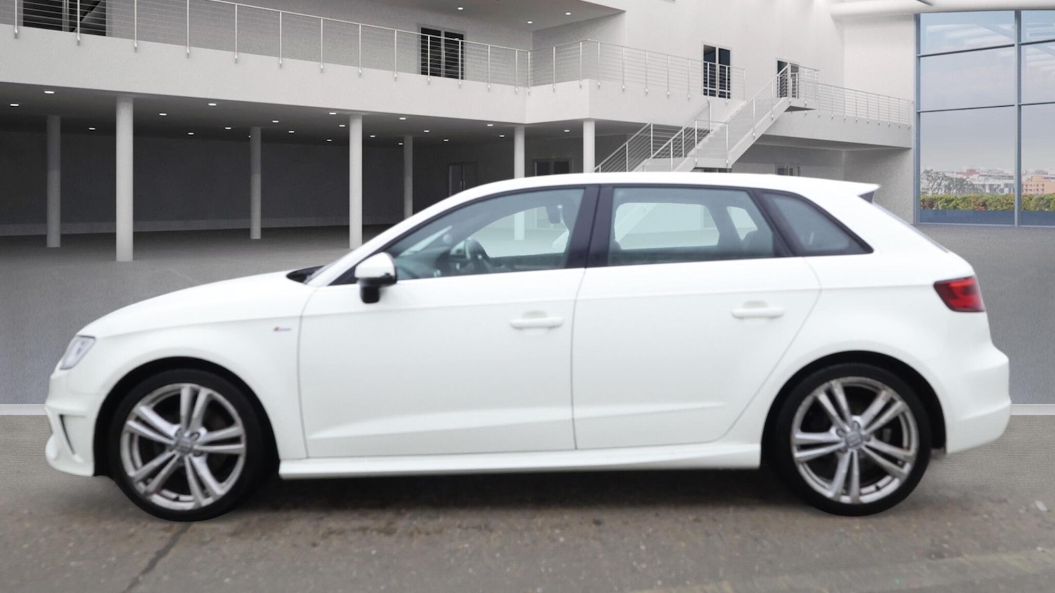 Used Audi A3 2013 for sale - 76975634: Photo 3