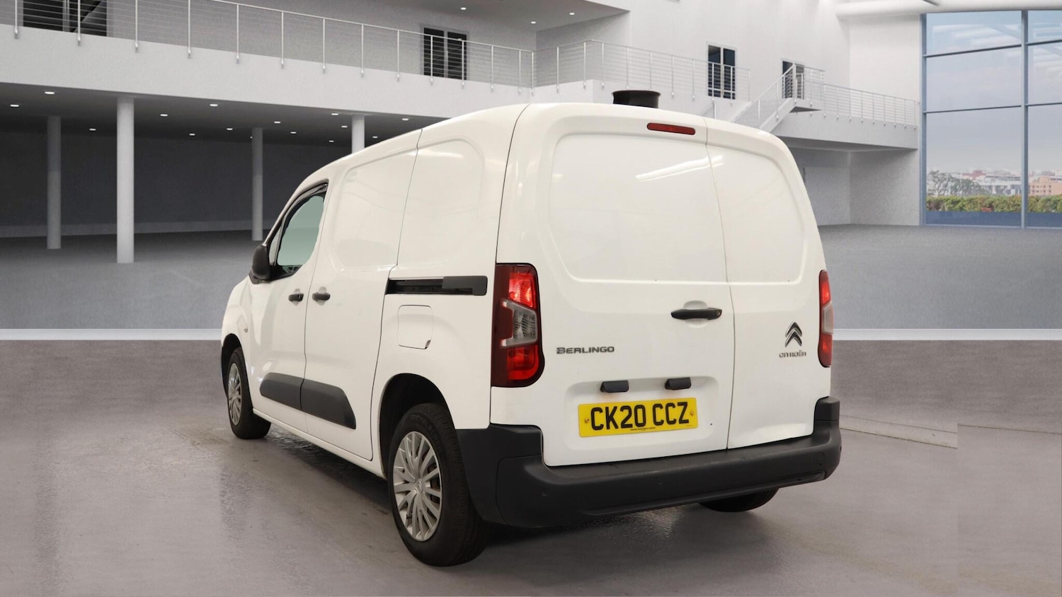 Used Citroen Berlingo 2020 for sale - 76988130: Photo 2