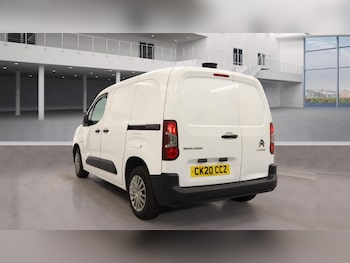 Used Citroen Berlingo 2020 for sale - 76988130: Photo