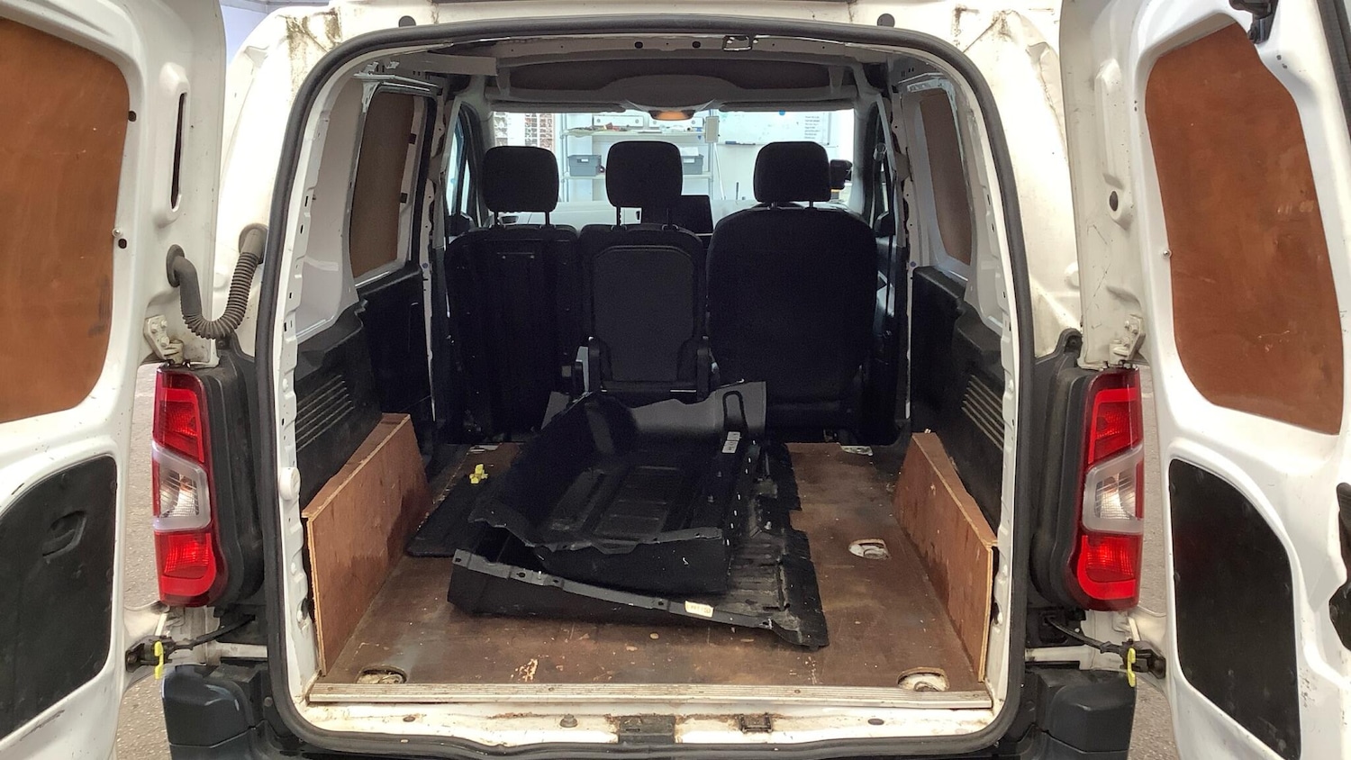 Used Citroen Berlingo 2020 for sale - 76988130: Photo 4