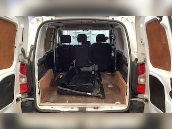 Used Citroen Berlingo 2020 for sale - 76988130: Photo