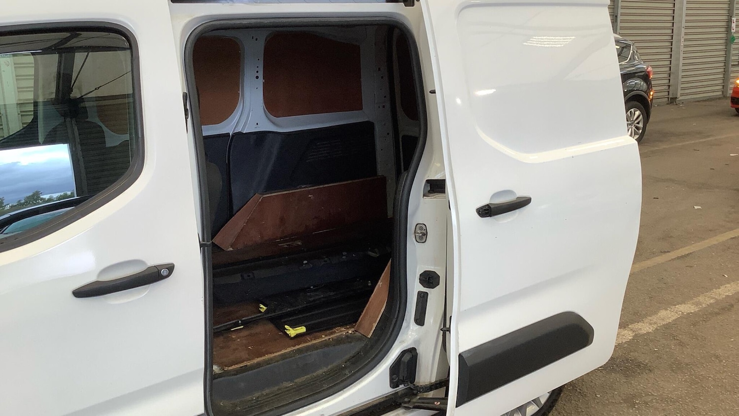 Used Citroen Berlingo 2020 for sale - 76988130: Photo 7