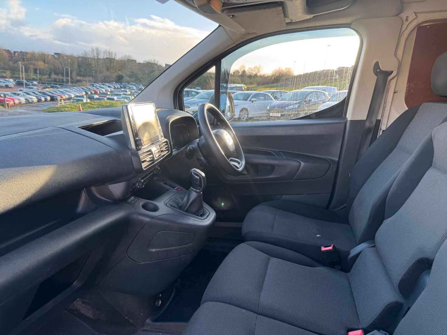 Used Citroen Berlingo 2020 for sale - 76988130: Photo 8