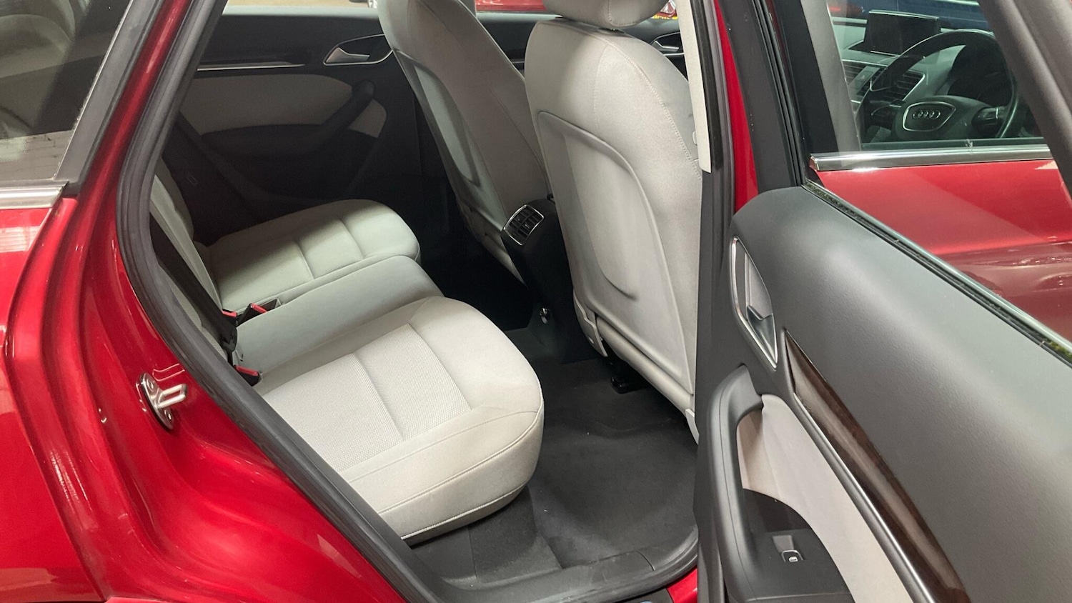 Used Audi Q3 2013 for sale - 77993534: Photo 5