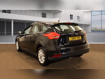 Used Ford Focus 2016 for sale - 76247301: Photo 2